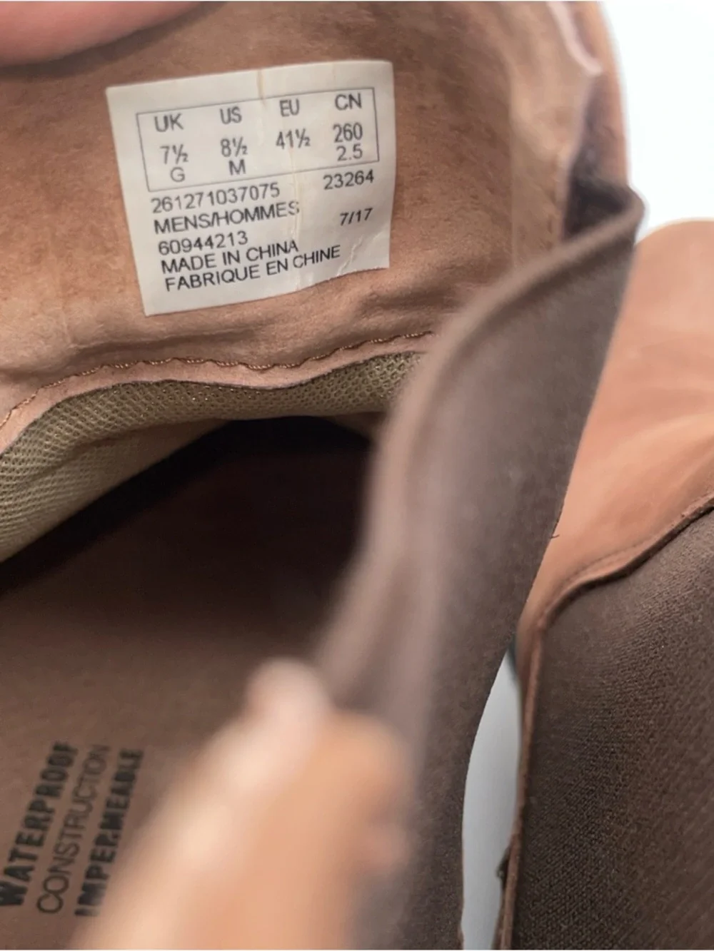Clarks‎ Men’s Chukka Boot in Brown Suede